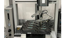 O robô de 4 eixos atende ao contrato de solda flexível de PCB